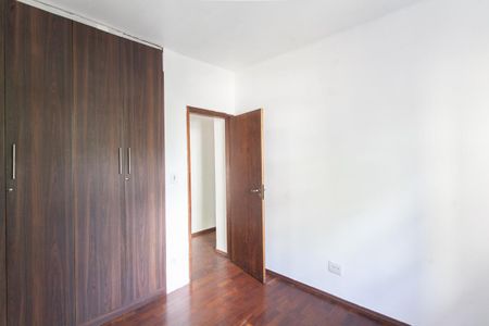 Casa para alugar com 347m², 8 quartos e 5 vagas Casa para alugar com 347m², 8 quartos e 5 vagasQuarto 3