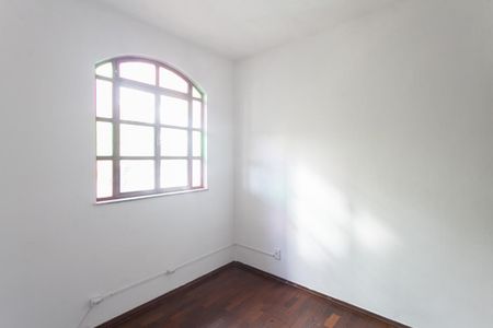 Casa para alugar com 347m², 8 quartos e 5 vagas Casa para alugar com 347m², 8 quartos e 5 vagasQuarto 2