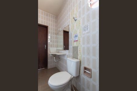 Casa para alugar com 347m², 8 quartos e 5 vagas Casa para alugar com 347m², 8 quartos e 5 vagasBanheiro da Suíte 1