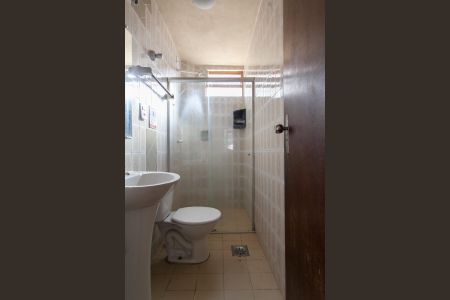 Casa para alugar com 347m², 8 quartos e 5 vagas Casa para alugar com 347m², 8 quartos e 5 vagasBanheiro Social 2