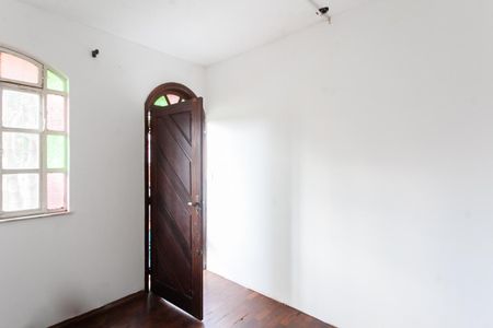 Casa para alugar com 347m², 8 quartos e 5 vagas Casa para alugar com 347m², 8 quartos e 5 vagasEdícula