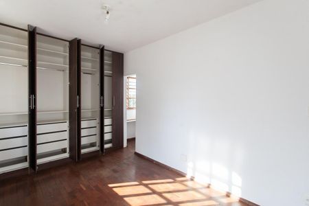 Casa para alugar com 347m², 8 quartos e 5 vagas Casa para alugar com 347m², 8 quartos e 5 vagasSuíte 1