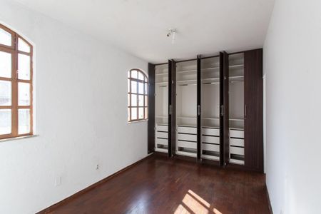 Casa para alugar com 347m², 8 quartos e 5 vagas Casa para alugar com 347m², 8 quartos e 5 vagasSuíte 1