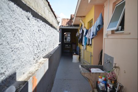 Casa à venda com 50m², 2 quartos e sem vagaQuintal