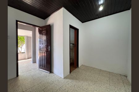 Casa à venda com 77m², 1 quarto e 2 vagas Casa à venda com 77m², 1 quarto e 2 vagasCozinha
