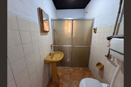 Casa à venda com 77m², 1 quarto e 2 vagas Casa à venda com 77m², 1 quarto e 2 vagasBanheiro Social