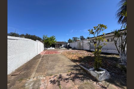 Casa à venda com 77m², 1 quarto e 2 vagas Casa à venda com 77m², 1 quarto e 2 vagasÁrea comum