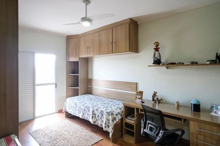 Casa à venda com 197m², 3 quartos e 4 vagasQuarto 2