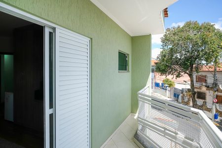 Casa à venda com 197m², 3 quartos e 4 vagasVaranda do quarto 2