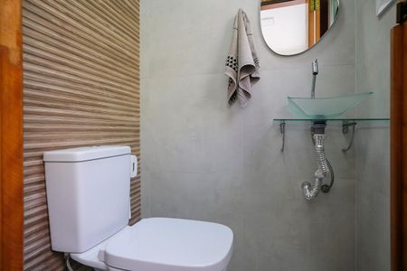 Casa à venda com 197m², 3 quartos e 4 vagasBanheiro de Serviço