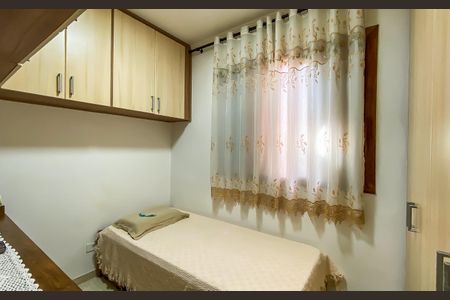 Casa à venda com 165m², 3 quartos e 2 vagas Casa à venda com 165m², 3 quartos e 2 vagasQuarto 2