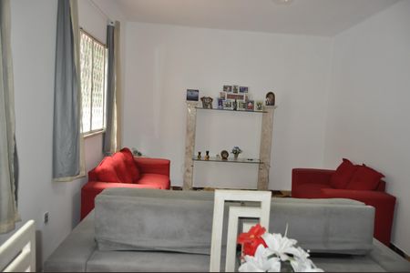 Sala de casa à venda com 3 quartos, 152m² em Sampaio, Rio de Janeiro
