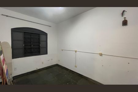 Casa à venda com 296m², 4 quartos e 2 vagasQuarto 2