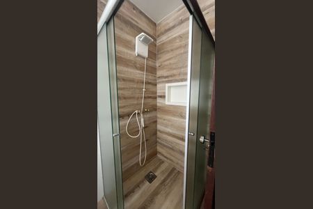 Casa à venda com 296m², 4 quartos e 2 vagasBanheiro da Suíte 2