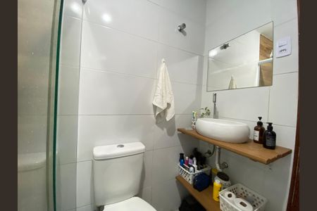 Apartamento à venda com 70m², 3 quartos e 1 vaga Apartamento à venda com 70m², 3 quartos e 1 vagaBanheiro