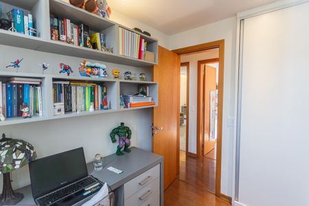 Apartamento à venda com 72m², 3 quartos e 2 vagas Apartamento à venda com 72m², 3 quartos e 2 vagasQuarto 1