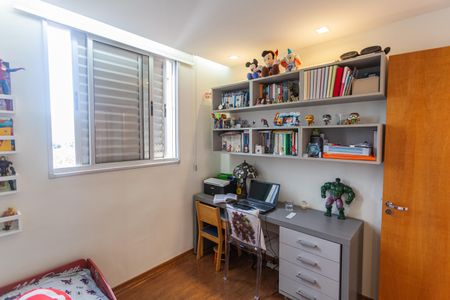 Apartamento à venda com 72m², 3 quartos e 2 vagas Apartamento à venda com 72m², 3 quartos e 2 vagasQuarto 1