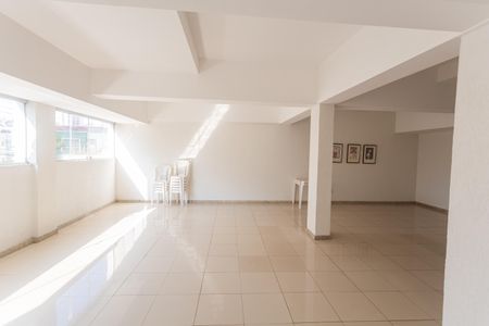 Apartamento à venda com 72m², 3 quartos e 2 vagas Apartamento à venda com 72m², 3 quartos e 2 vagasÁrea comum - Salão de festas