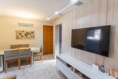 Sala de apartamento à venda com 3 quartos, 72m² em Serra, Belo Horizonte