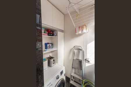 Apartamento à venda com 72m², 3 quartos e 2 vagas Apartamento à venda com 72m², 3 quartos e 2 vagasÁrea de Serviço