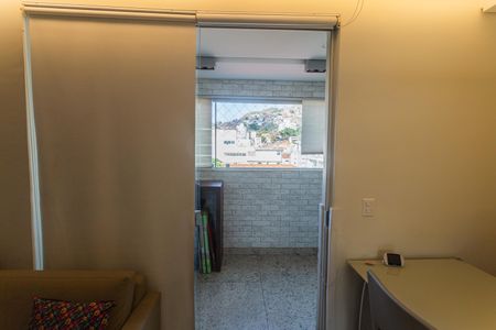 Apartamento à venda com 72m², 3 quartos e 2 vagas Apartamento à venda com 72m², 3 quartos e 2 vagasVaranda da Sala