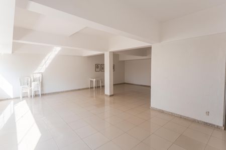 Apartamento à venda com 72m², 3 quartos e 2 vagas Apartamento à venda com 72m², 3 quartos e 2 vagasÁrea comum - Salão de festas