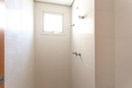 Apartamento à venda com 67m², 3 quartos e 2 vagas Apartamento à venda com 67m², 3 quartos e 2 vagasBanheiro da Suíte