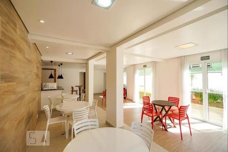 Apartamento à venda com 67m², 3 quartos e 2 vagas Apartamento à venda com 67m², 3 quartos e 2 vagasÁrea comum - Salão de festas