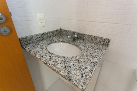 Apartamento à venda com 67m², 3 quartos e 2 vagas Apartamento à venda com 67m², 3 quartos e 2 vagasBanheiro Social