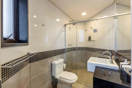 Apartamento à venda com 150m², 4 quartos e 3 vagas Apartamento à venda com 150m², 4 quartos e 3 vagasBanheiro da Suíte 3