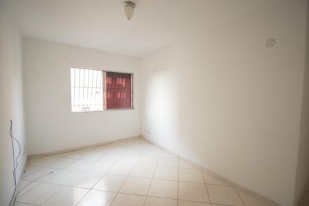 Sala de apartamento para alugar com 2 quartos, 57m² em Colubandê, São Gonçalo