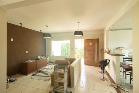 Casa de condomínio para alugar com 197m², 4 quartos e 2 vagas Casa de condomínio para alugar com 197m², 4 quartos e 2 vagasSala