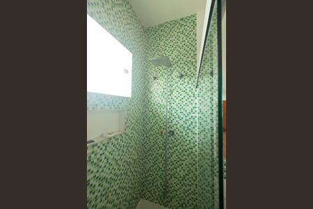 Casa de condomínio para alugar com 197m², 4 quartos e 2 vagas Casa de condomínio para alugar com 197m², 4 quartos e 2 vagasBanheiro da Suíte 2