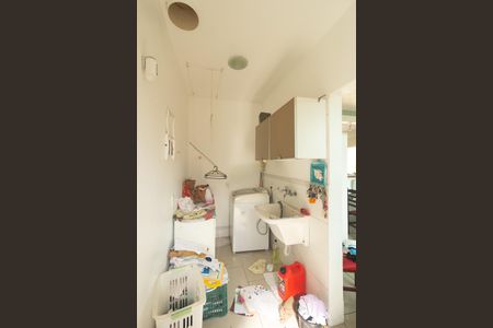 Casa de condomínio para alugar com 197m², 4 quartos e 2 vagas Casa de condomínio para alugar com 197m², 4 quartos e 2 vagasÁrea de Serviço