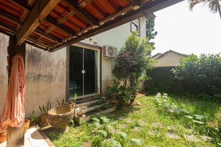 Casa de condomínio para alugar com 197m², 4 quartos e 2 vagas Casa de condomínio para alugar com 197m², 4 quartos e 2 vagasJardim