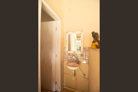 Casa de condomínio para alugar com 197m², 4 quartos e 2 vagas Casa de condomínio para alugar com 197m², 4 quartos e 2 vagasBanheiro Social 2