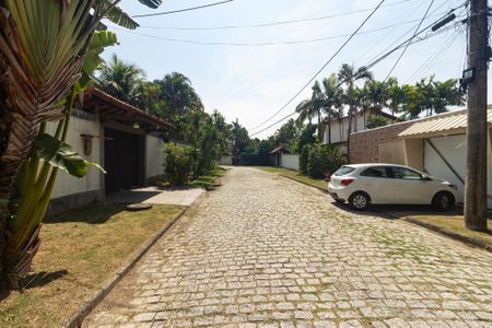 Casa de condomínio para alugar com 197m², 4 quartos e 2 vagas Casa de condomínio para alugar com 197m², 4 quartos e 2 vagasÁrea comum