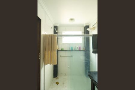 Casa de condomínio para alugar com 197m², 4 quartos e 2 vagas Casa de condomínio para alugar com 197m², 4 quartos e 2 vagasBanheiro da Suíte 1