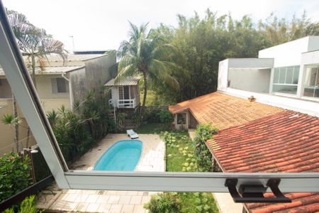 Casa de condomínio para alugar com 197m², 4 quartos e 2 vagas Casa de condomínio para alugar com 197m², 4 quartos e 2 vagasVista da Suíte 2