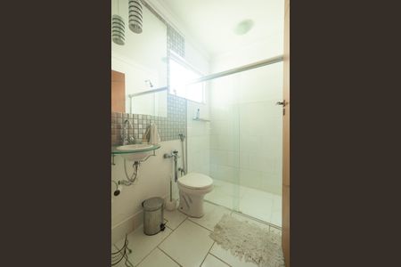 Casa de condomínio para alugar com 197m², 4 quartos e 2 vagas Casa de condomínio para alugar com 197m², 4 quartos e 2 vagasBanheiro Social