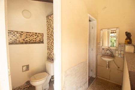 Casa de condomínio para alugar com 197m², 4 quartos e 2 vagas Casa de condomínio para alugar com 197m², 4 quartos e 2 vagasBanheiro Social 2