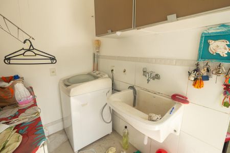 Casa de condomínio para alugar com 197m², 4 quartos e 2 vagas Casa de condomínio para alugar com 197m², 4 quartos e 2 vagasÁrea de Serviço