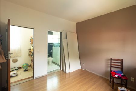 Casa de condomínio para alugar com 197m², 4 quartos e 2 vagas Casa de condomínio para alugar com 197m², 4 quartos e 2 vagasSuíte 3