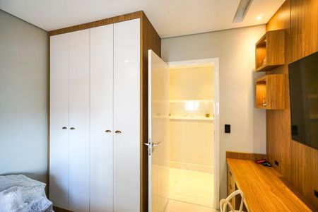 Apartamento à venda com 112m², 3 quartos e 3 vagas Apartamento à venda com 112m², 3 quartos e 3 vagasQuarto 01