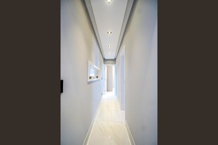 Apartamento à venda com 112m², 3 quartos e 3 vagas Apartamento à venda com 112m², 3 quartos e 3 vagasCorredor dos quartos