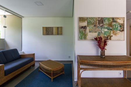 Apartamento à venda com 50m², 2 quartos e 1 vaga Apartamento à venda com 50m², 2 quartos e 1 vagaHall Social