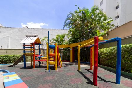 Apartamento à venda com 50m², 2 quartos e 1 vaga Apartamento à venda com 50m², 2 quartos e 1 vagaÁrea comum - Playground