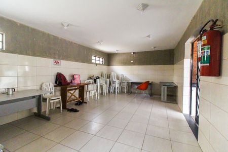 Apartamento à venda com 72m², 3 quartos e sem vagaÁrea comum - Salão de festas