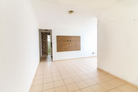 Sala de apartamento à venda com 3 quartos, 72m² em Itaquera, São Paulo