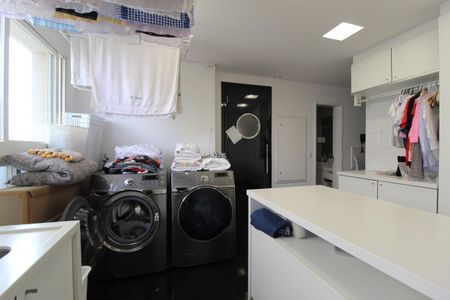 Apartamento à venda com 450m², 3 quartos e 6 vagasÁrea de Serviço